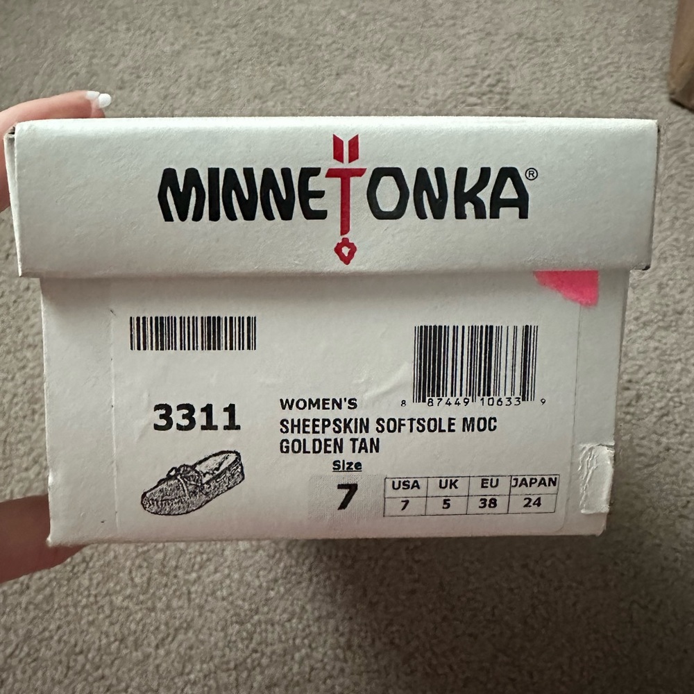 Minnetonka soft bottom slippers